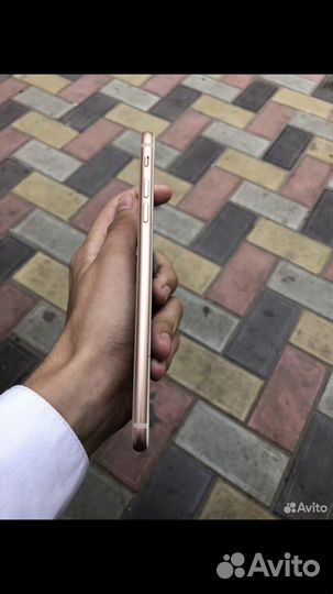 iPhone 8 Plus, 64 ГБ