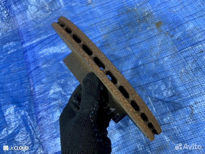 Тормозной диск на honda airwave GJ1 L15A