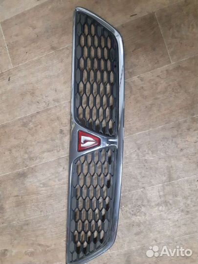 Решетка радиатора toyota vista