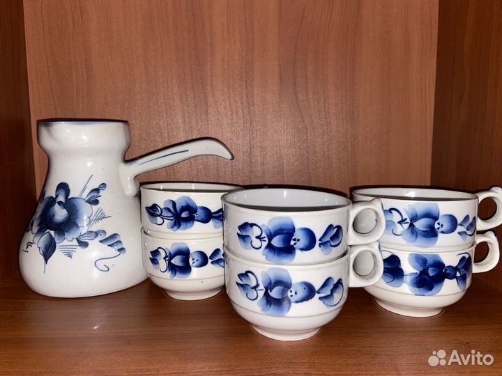 Набор посуды Гжель