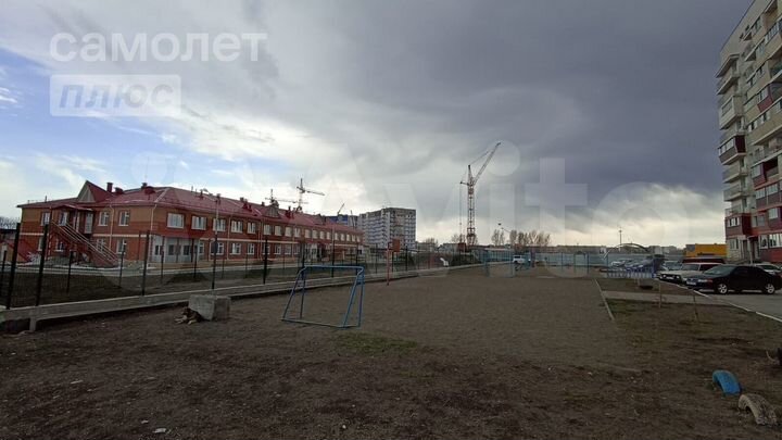 2-к. квартира, 48 м², 4/10 эт.