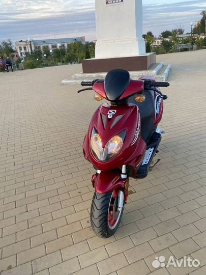 Скутер Stels Tactic 100