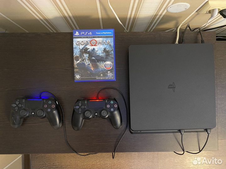 Sony playstation 4 slim 1 tb 2 геймпада и игры