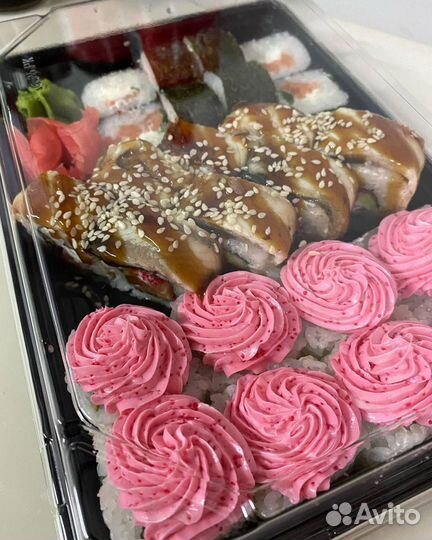 Пицца и роллы