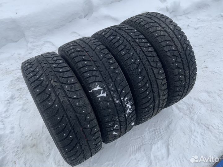 Bridgestone Ice Cruiser 7000S 215/65 R16