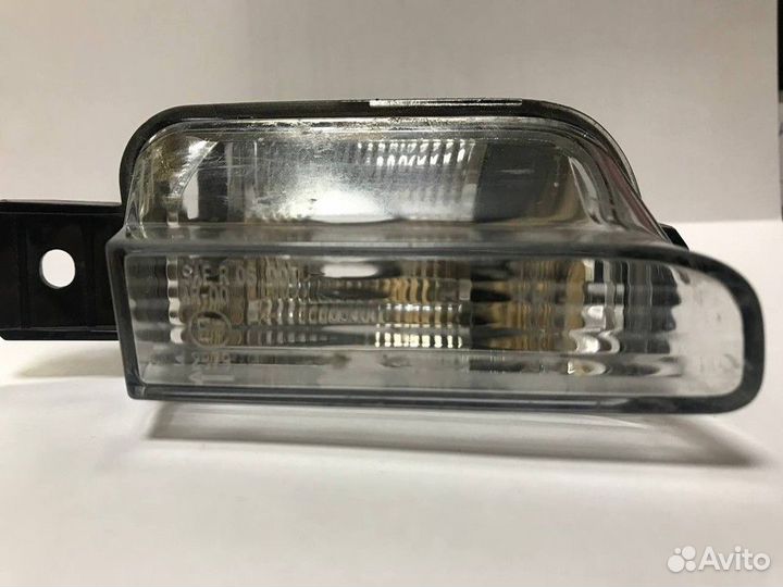 Фонарь задний в бампер левый Volkswagen Tiguan