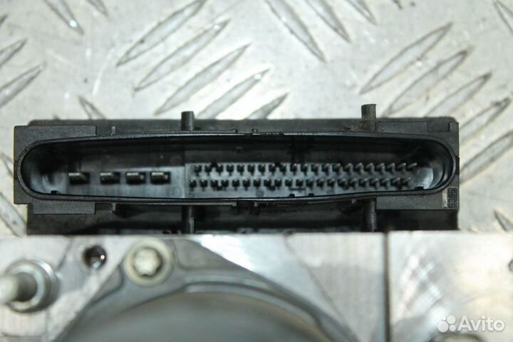 Блок ABS Infiniti G37 V36 CKV36 coupe купе