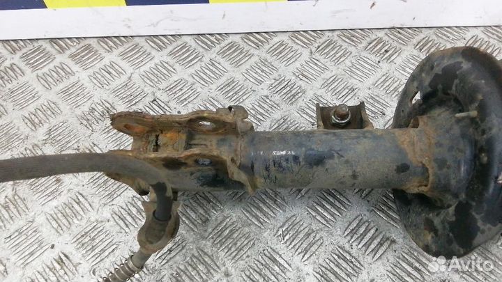 Стойка амортизатора переднего правого Hyundai i30