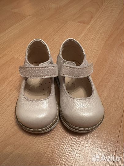 Туфли для девочки 18 размер