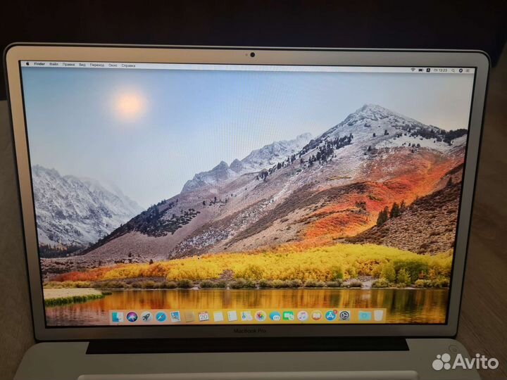 Apple MacBook Pro 17