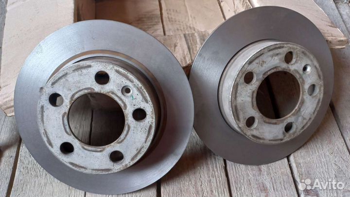 Тормозные диски задние skoda rapid