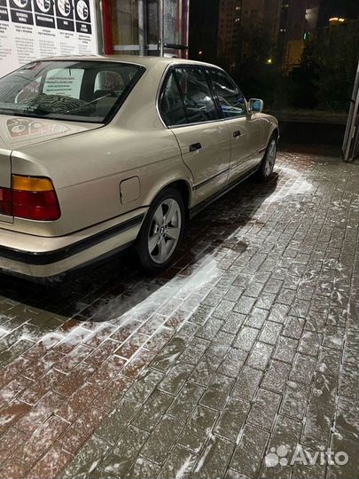 BMW 5 серия 2.5 МТ, 1991, 298 200 км