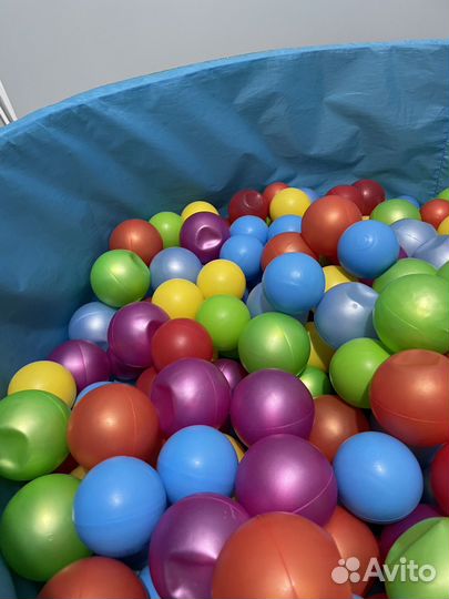 Бассейн с шариками