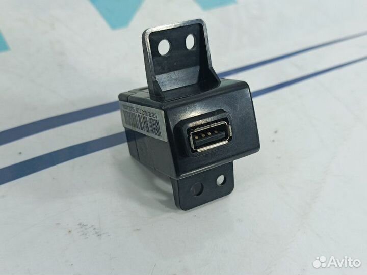 USB Разъем Geely Coolray 1.5 JLH-3G15TD 2021