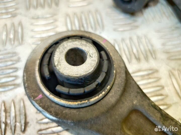 Рычаг передний Audi S4 Avant B8 8K5 caka ccba 3.0