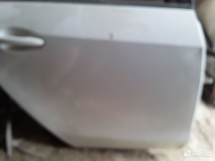 Дверь задняя правая на мазда 3(BL) хэтчбэк