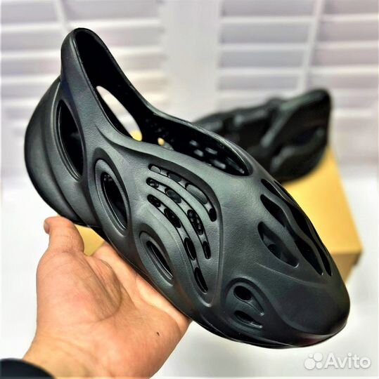 Adidas Yyezy Foam rnnr Onyx