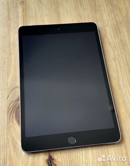 iPad mini 3 cellular + Wi-Fi (Отличное состояние)