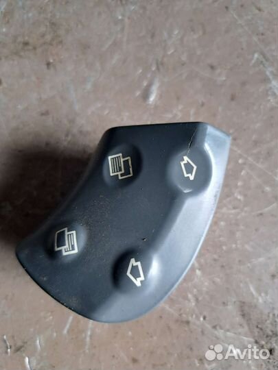 Кнопки руля на Mercedes W203