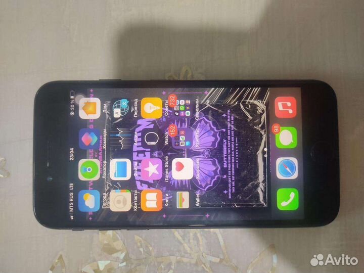 Телефон iPhone 7