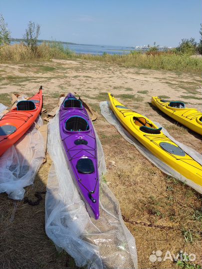 Каяк (байдарка) полиэтиленовый б/у