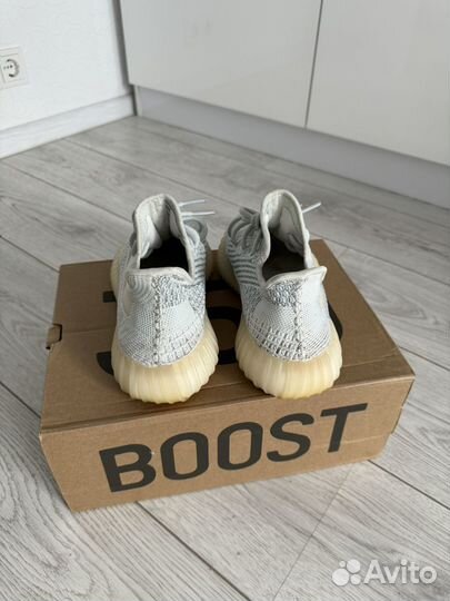 Кроссовки Adidas Yeezy Boost 350 v2 40