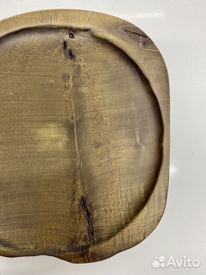 Деревянное блюдо