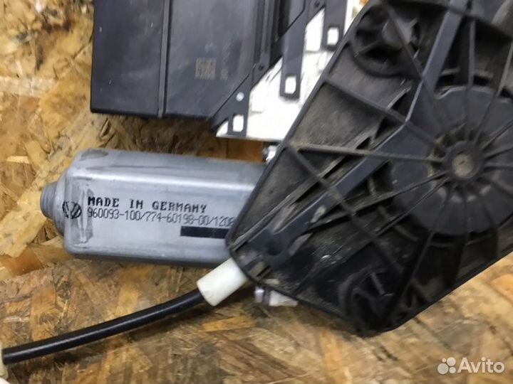 Стеклоподъемный механизм задний левый Volkswagen