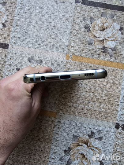 Samsung Galaxy S10+, 8/128 ГБ