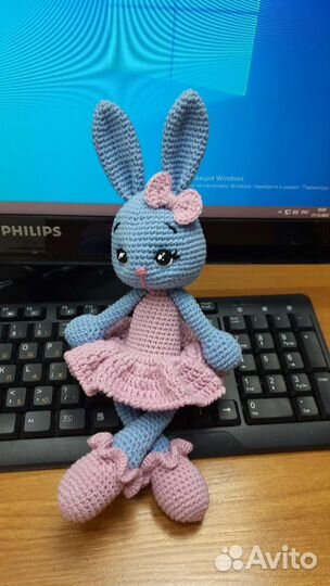 Зайчик вязаный. Новый