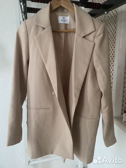 Пиджак женский 44