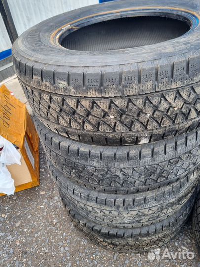 Bridgestone Blizzak W995 235/65 R16C 115R