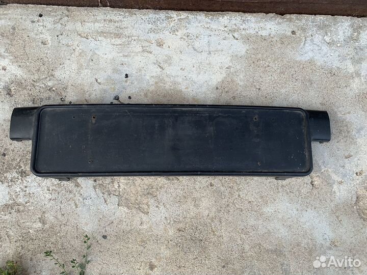 Накладка переднего бампера под номер VW Passat B5