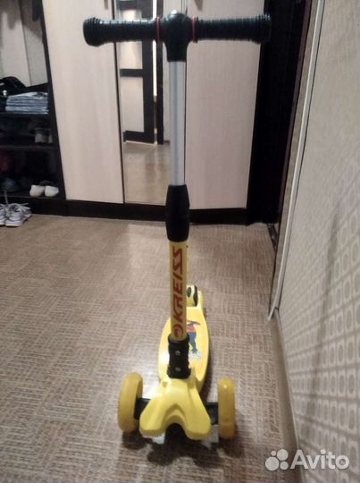 Самокат детский трехколесный