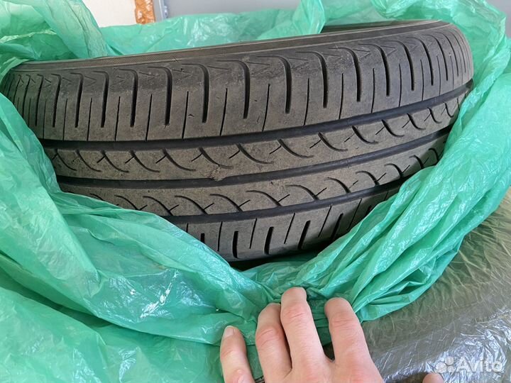 Yokohama BluEarth AE01 185/60 R14 82H