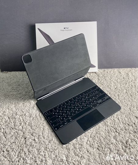 Apple Magic Keyboard 12.9