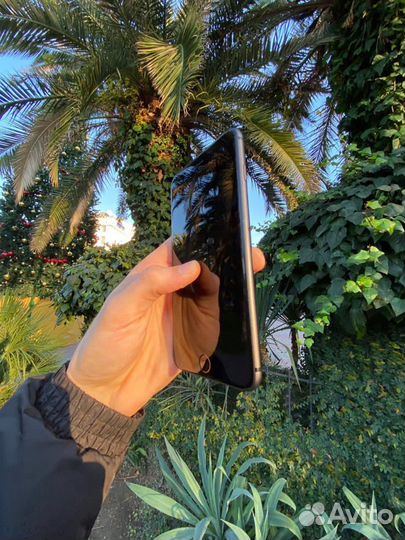 iPhone 8 Plus, 64 ГБ