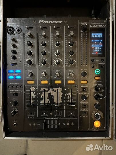 Pioneer DJM 800 диджейский микшерный пульт
