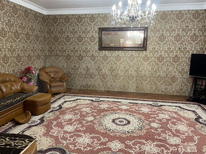 Дом 230 м² на участке 3,5 сот.