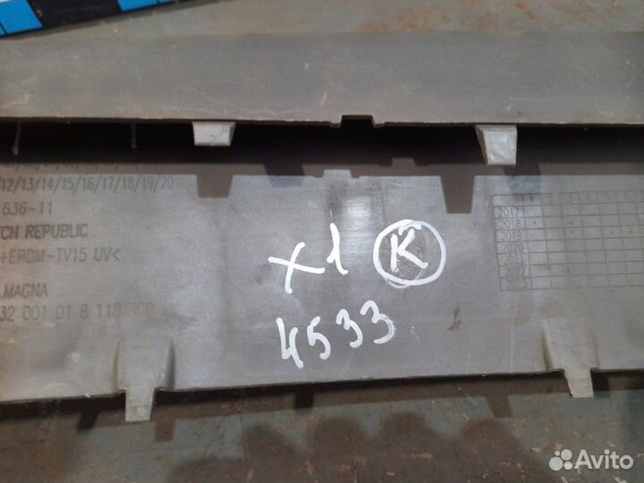 Накладка переднего бампера Bmw X1 F48