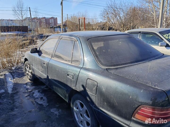 Toyota Camry, 1993