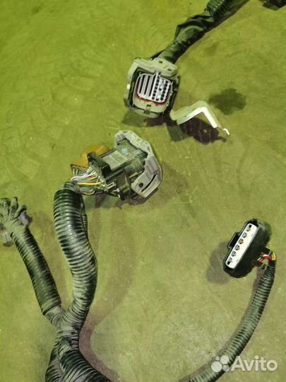 Блок управления двигателем+коса Subaru EJ20