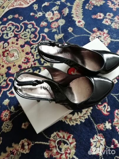 Туфли с открытой пяткой женские 36 размер