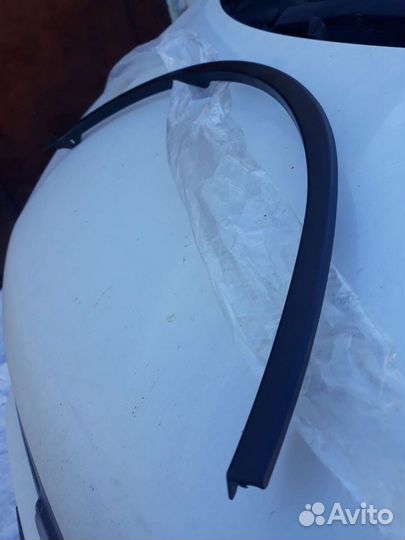 05-14 Логан Накладка крыла пер Левая Logan