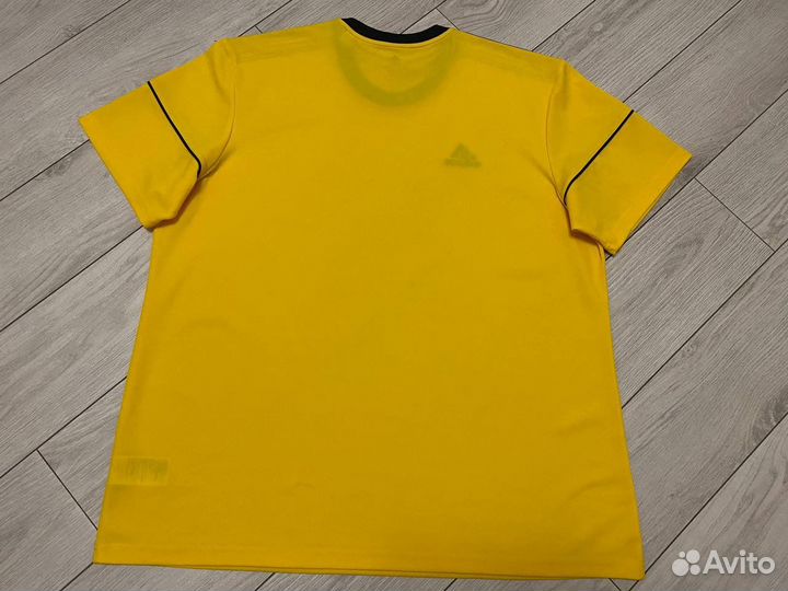 Спортивная футболка Adidas