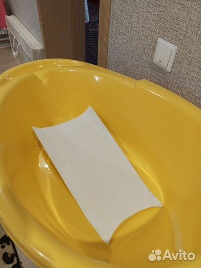 Ванночка для купания с подставкой