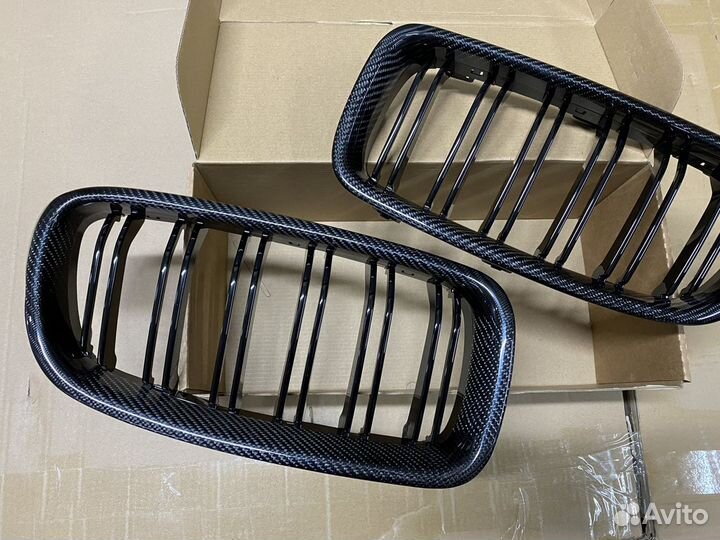 BMW F30 решетка радиатора в М стиле, карбон