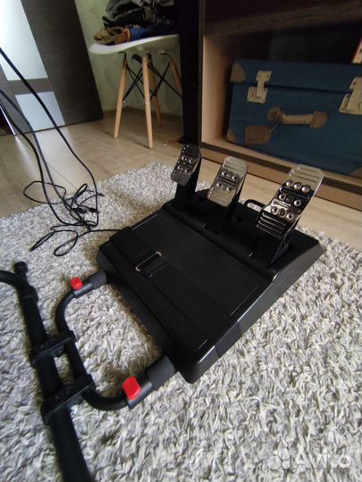 Кокпит Playseat Challenge и ThrustMaster TMX Pro