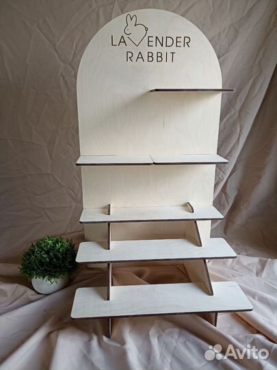 Выставочная настольная полка/стенд