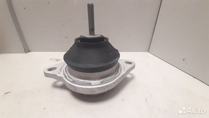 Опора двигателя Audi 100 C4 1991-1994